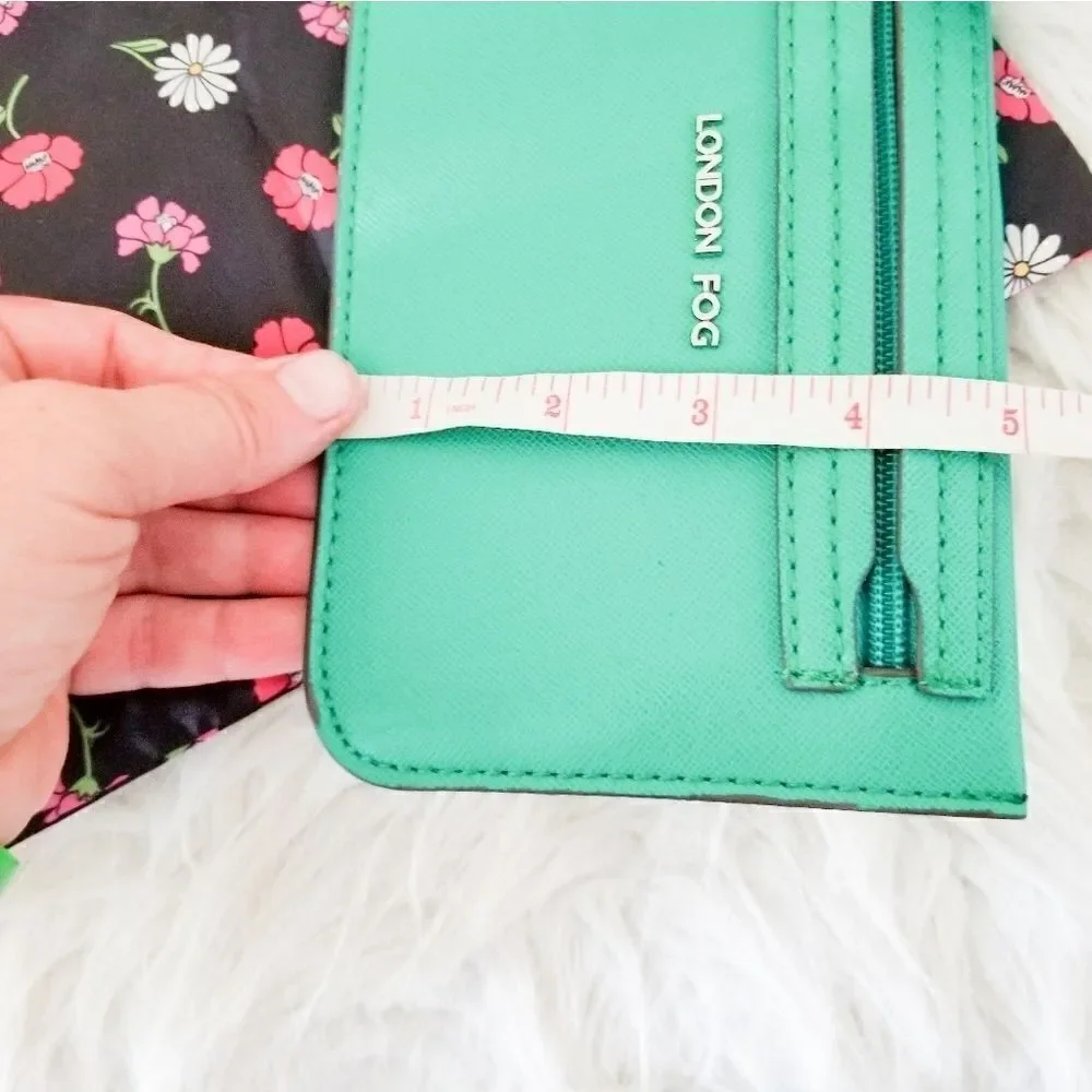 London Fog clutch with a dust bag